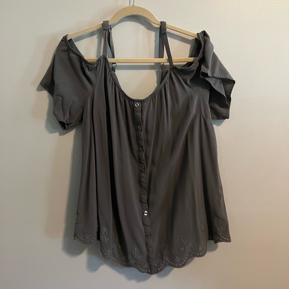 Torrid Cold Shoulder Top - Picture 2 of 5